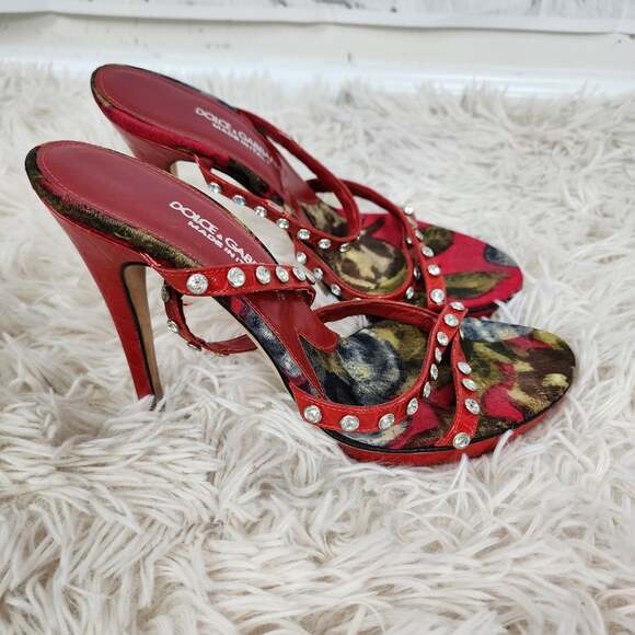 Dolce Gabbana 4.5" heels shoes Sz 5.5 red embellished - Picture 1 of 6